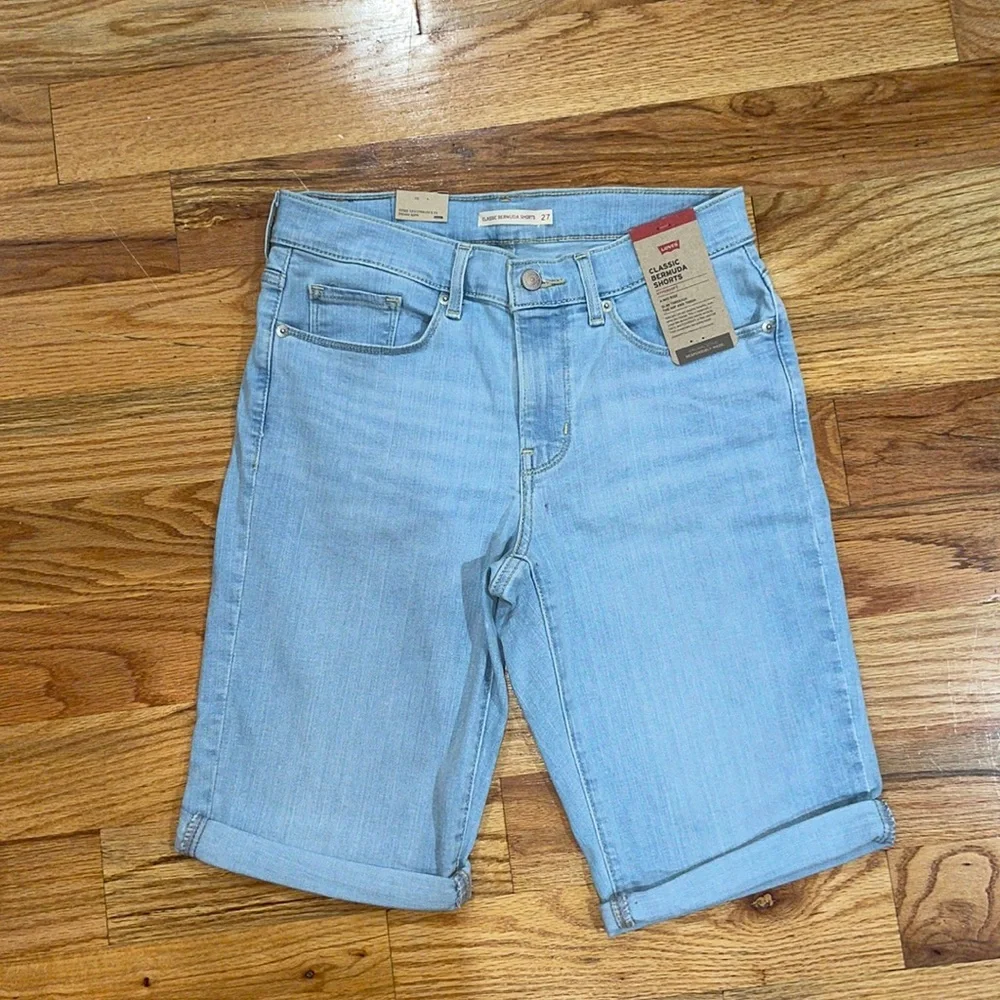 NEW Women's Levi's® STRETCHY Bermuda Jean Shorts Long PLUS 26 / 2